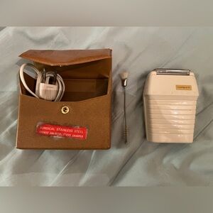 Vintage SCHICK electric shaver